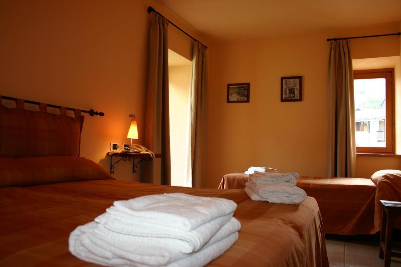 Hotel La Ginestra Cesana Torinese Dış mekan fotoğraf